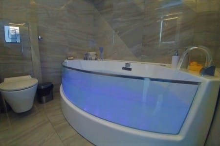 Apartmani sa djakuzijem beograd stan afrodita