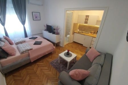apartmani slavija stan na dan vracar