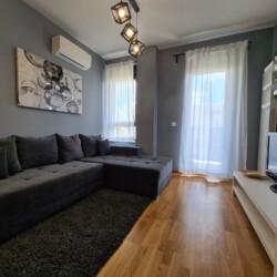 apartmani beograd zvezdara sa parkingom