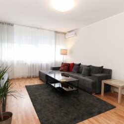 apartman kod hotela jugoslavije novi beograd