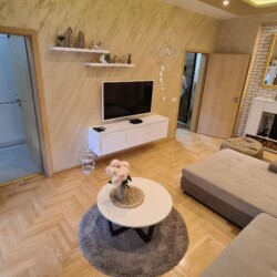 apartman filmski grad cukarica b brdo