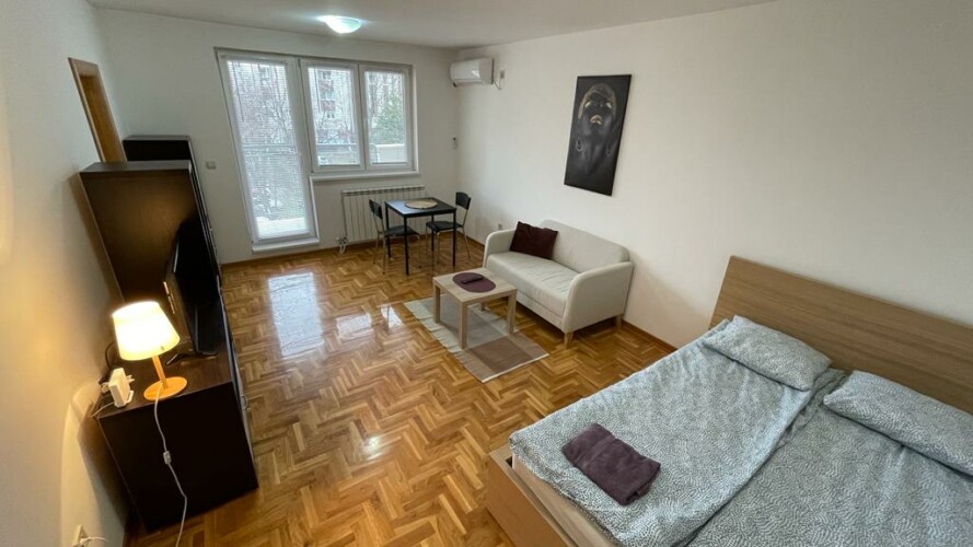 stan na dan zarkovo cerak beograd